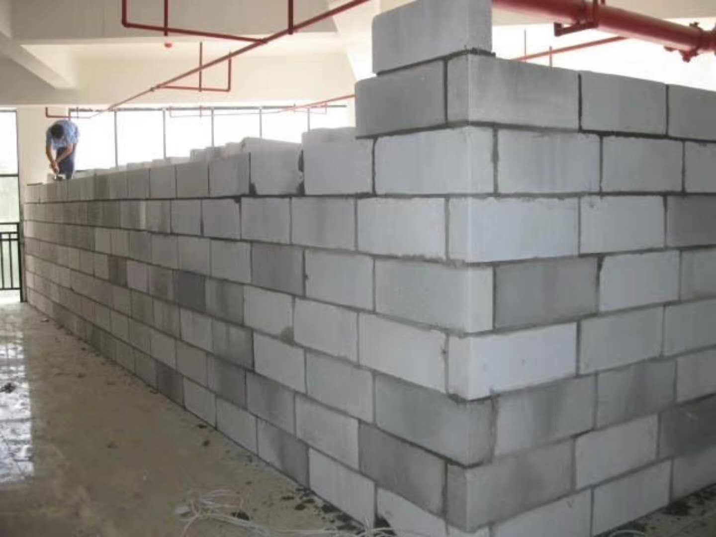 甘谷蒸压加气混凝土砌块承重墙静力和抗震性能的研究